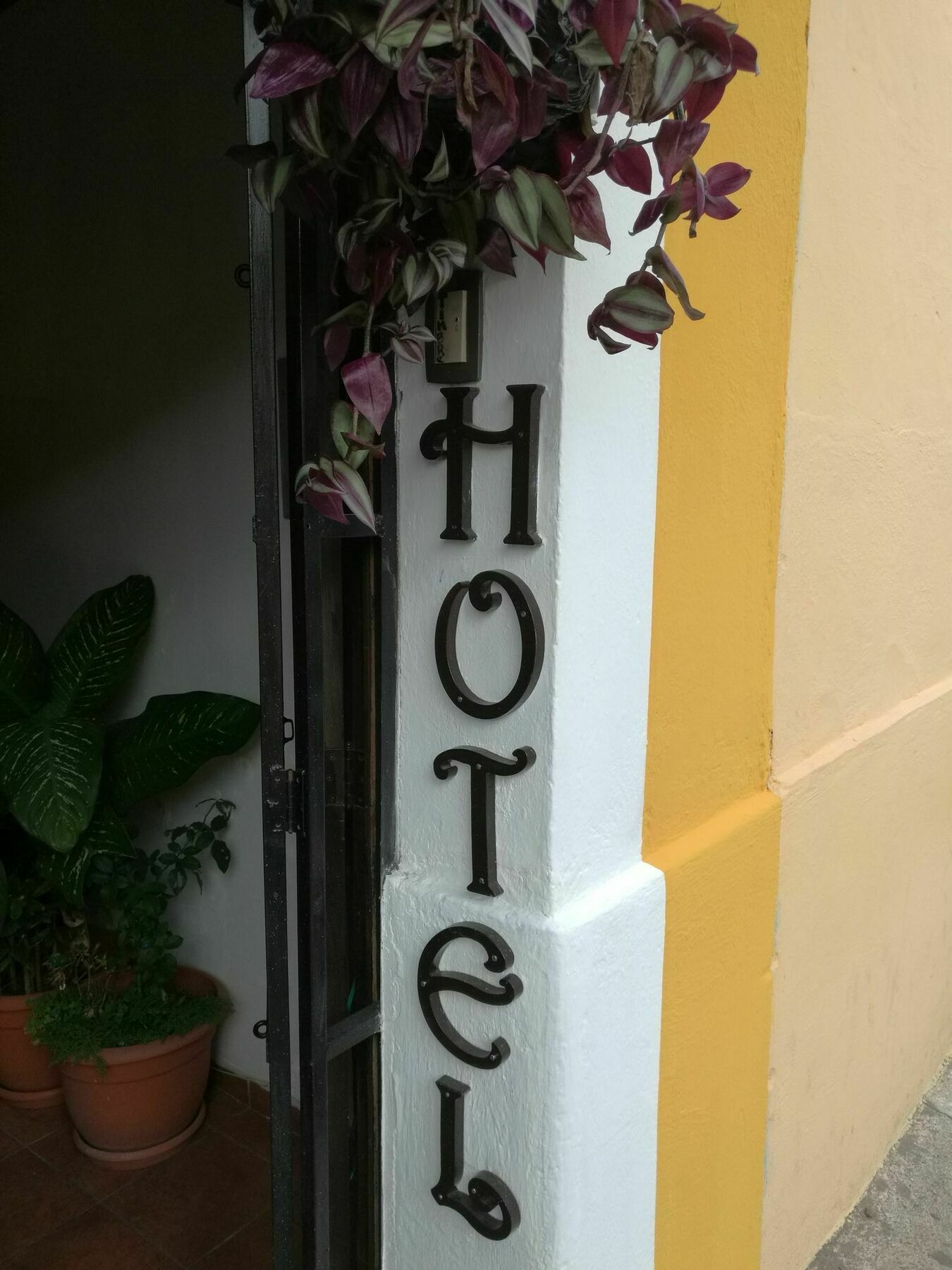Garden Hotel 危地马拉安地瓜 外观 照片